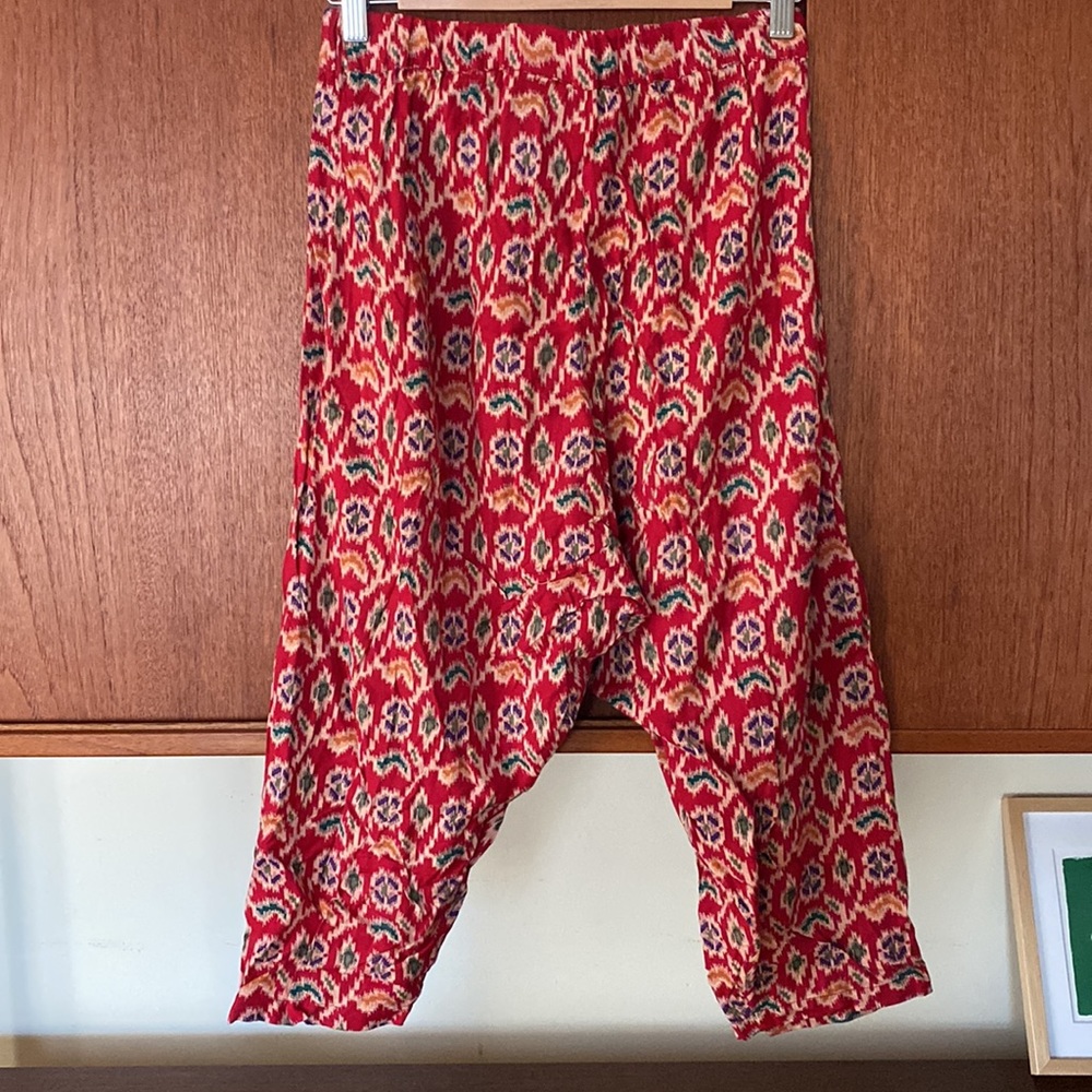 Urban Outfitters beach lounge ikat capris - Picture 2 of 9
